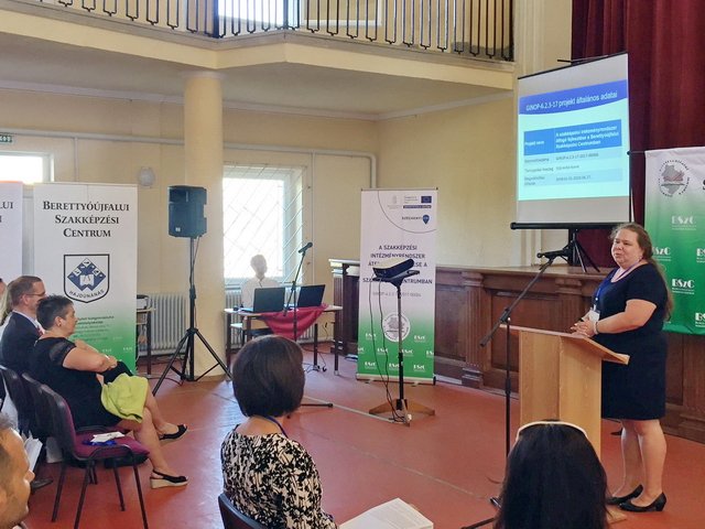 A szakképzési intézményrendszer átfogó fejlesztése 20